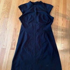Arc’teryx Cala Women’s Dress-medium. Black.